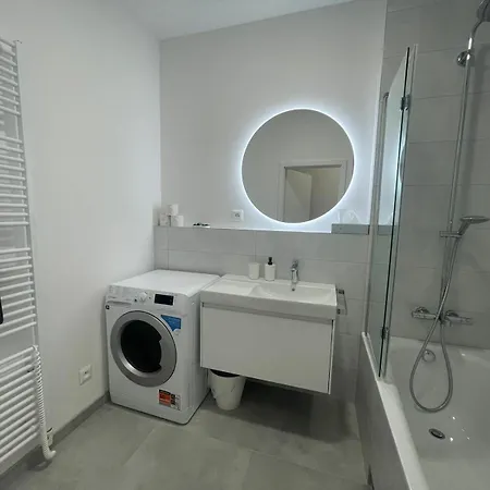 Sag In The Heart Of The Old Town Free Parking Free Wi-fi Apartment